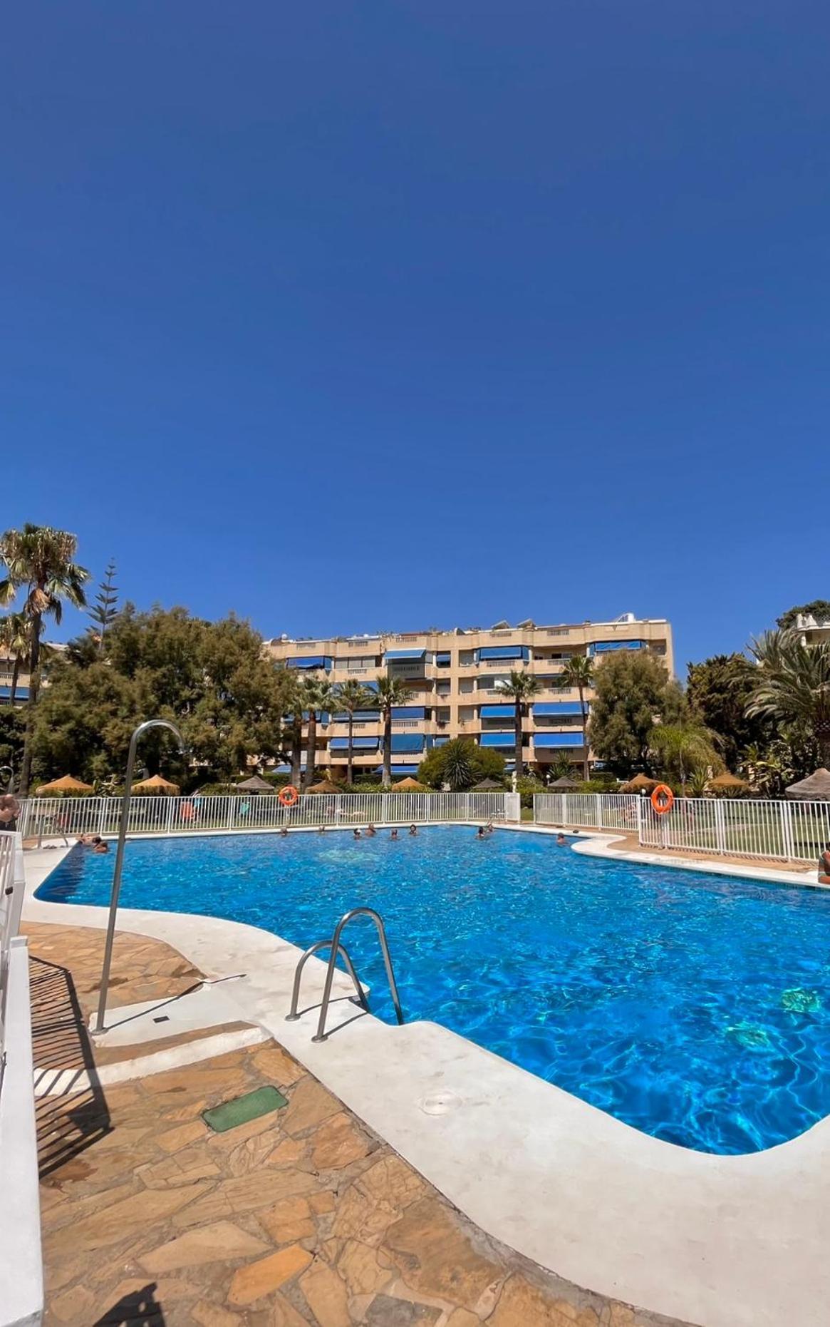 Costalago Beach Торремолинос Экстерьер фото